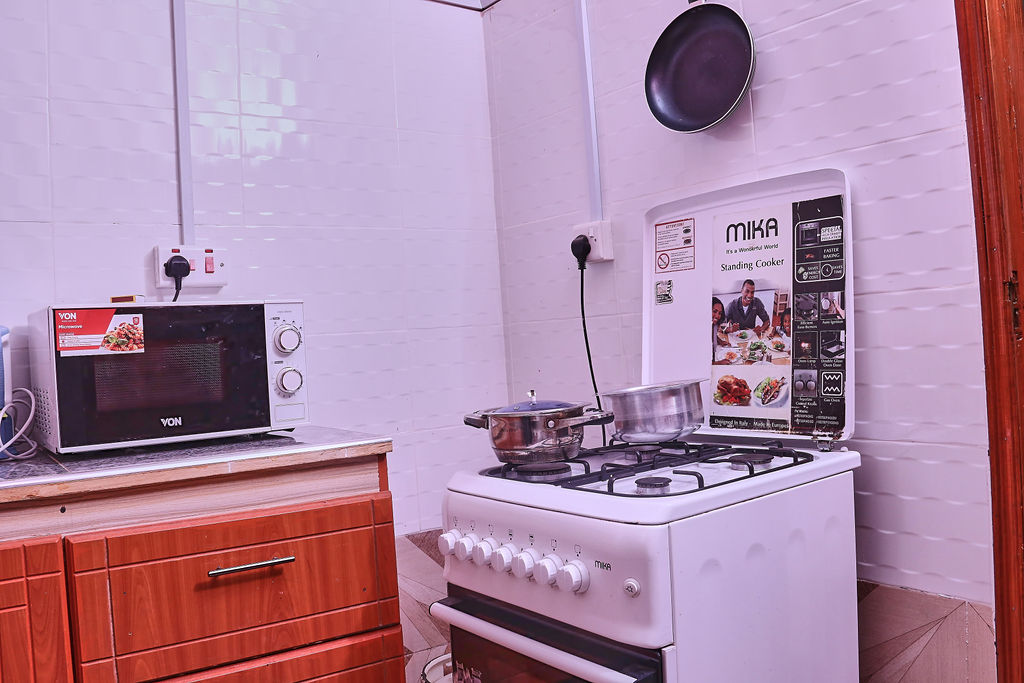 Pink House Naivasha B And B