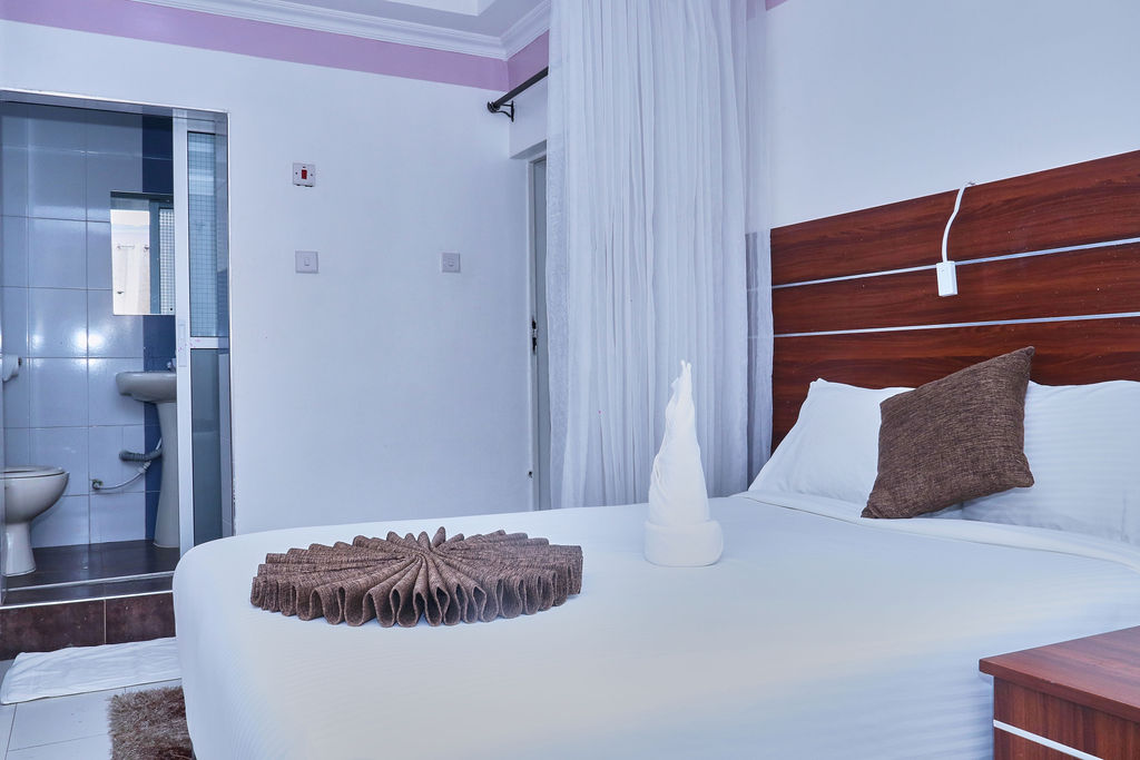 South Woods Accommodation – Premium Single Room In Naivasha
